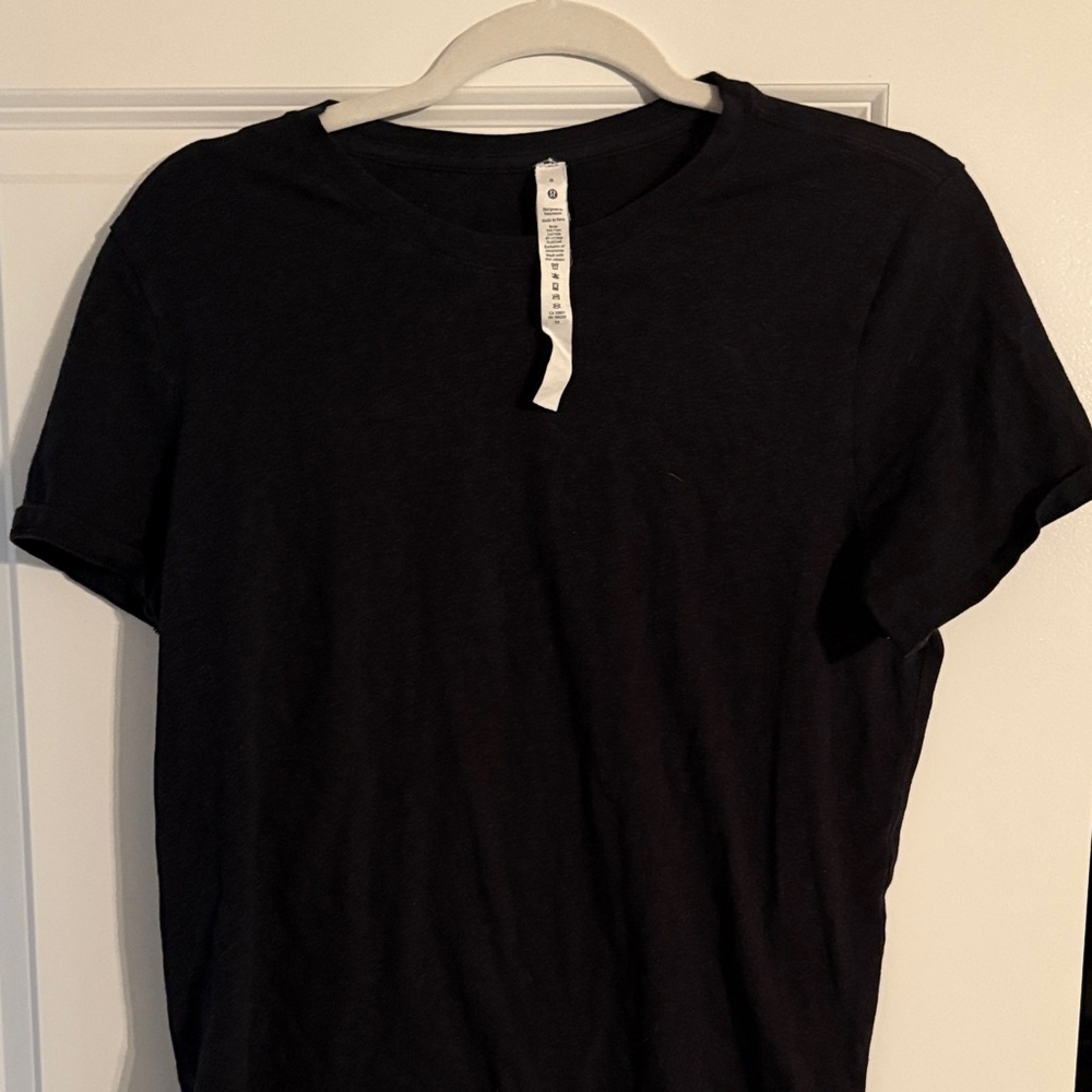lululemon athletica Classic Black Short Sleeve Tee